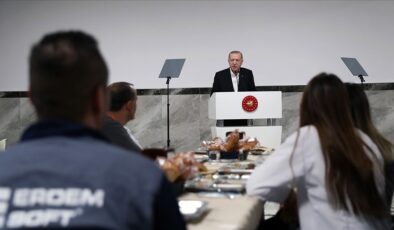 Erdoğan, Gaziantep’te işçilerle bir araya geldi