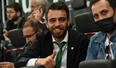 Bursaspor Kulübü, Emin Adanur’un istifasını kabul etti