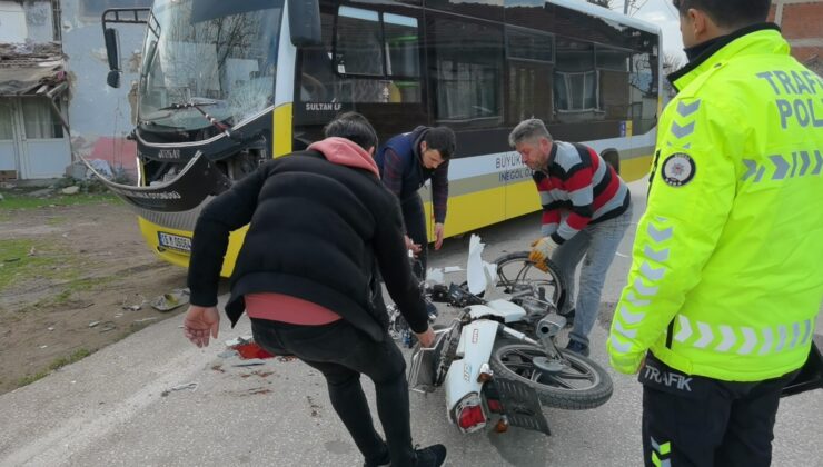 Otobüsle Çarpışan Genç Kurtarılamadı