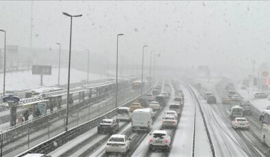 Trakya’dan İstanbul’a araç girişi kapatıldı