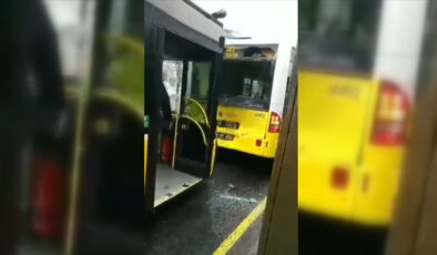 Esenyurt’ta iki metrobüsün karıştığı kaza hasara yol açtı