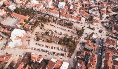 YENİŞEHİR’E ÖRNEK MEYDAN