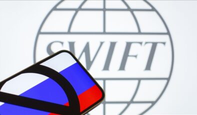 İngiltere: Hiçbir Rus bankasının SWIFT’e erişimi olmamalı