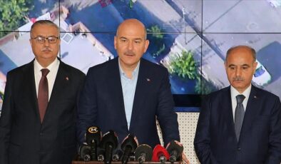 Bakan Soylu, Diyarbakır merkezli 10 ilde uyuşturucu satıcılarına yönelik operasyon başlatıldığını açıkladı