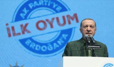 Cumhurbaşkanı Erdoğan: Türkiye yüzyılını sizlerle beraber zirveye taşıyacağız