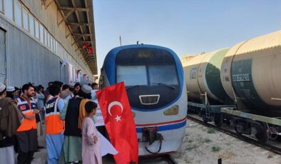 <strong>Afganistan’a yardım malzemesi taşıyan 7’nci “İyilik Treni” Herat’a ulaştı</strong>