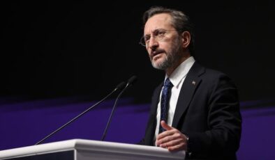 Fahrettin Altun: İsveç makamlarından sözlerini tutmalarını bekliyoruz