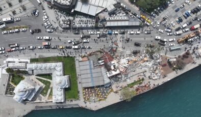 Üsküdar’da bir kafenin yıkımı sırasında gerginlik yaşandı