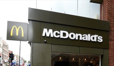 McDonald’s’ın ABD ofislerini geçici olarak kapattığı, işten çıkarmalara hazırlandığı belirtildi