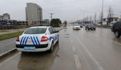 Bursa’da radar hız denetimi yapıldı, 26 sürücü hakkında cezai işlem uygulandı