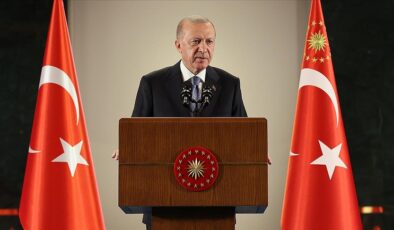 Cumhurbaşkanı Erdoğan: Cumhuriyet’imizi yeni asrına hazırlamanın gayreti içindeyiz