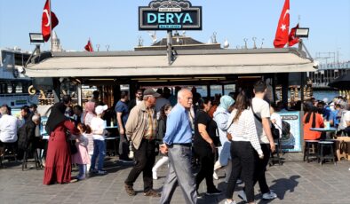 İstanbullular tatilin son gününü sahiller ve parklarda geçirdi