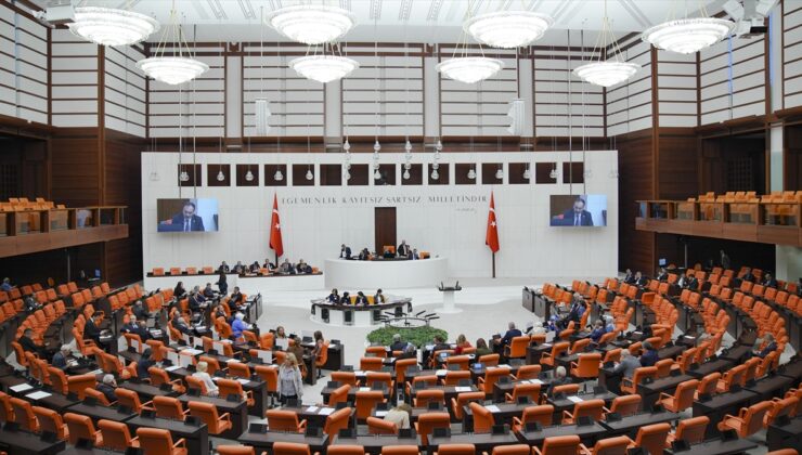 Öğretmenlik Mesleği Kanunu Teklifi Meclisten Geçiyor