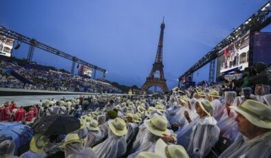 2024 Paris Olimpiyatları Açılış Törenine Tepkiler Devam Ediyor