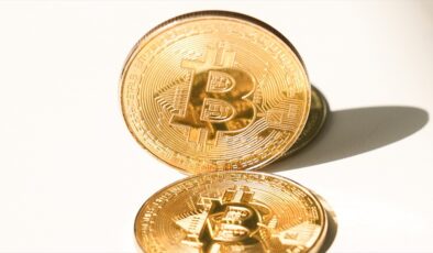 Bitcoin’in fiyatı artan resesyon endişesiyle 24 saatte yüzde 12,5 geriledi