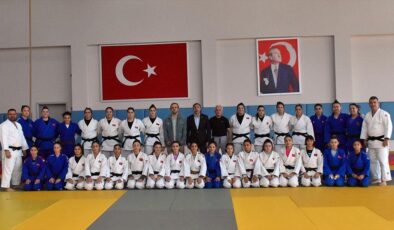 Türk judosu geleceğin olimpiyat kadrosunu oluşturmayı hedefliyor