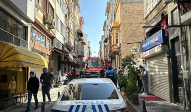 Kadıköy’de 5’inci kattaki dairede patlama meydana geldi, 1 kişi hafif yaralandı