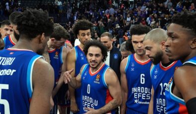 Anadolu Efes, THY Avrupa Ligi’nde yarın Kızılyıldız’ı konuk edecek