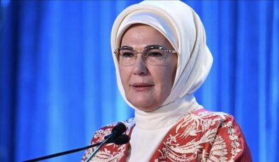 Emine Erdoğan, İslam aleminin Regaip Kandili’ni kutladı